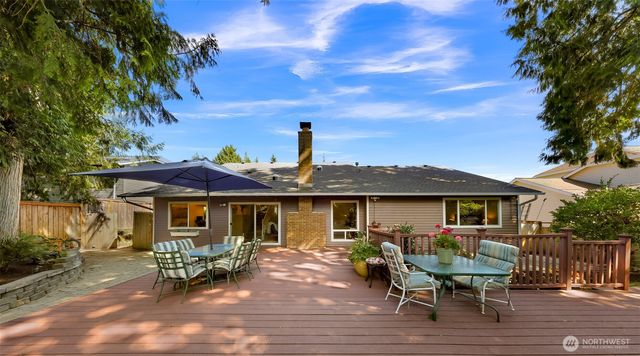 18811 SE 44th Way, Issaquah, WA 98027