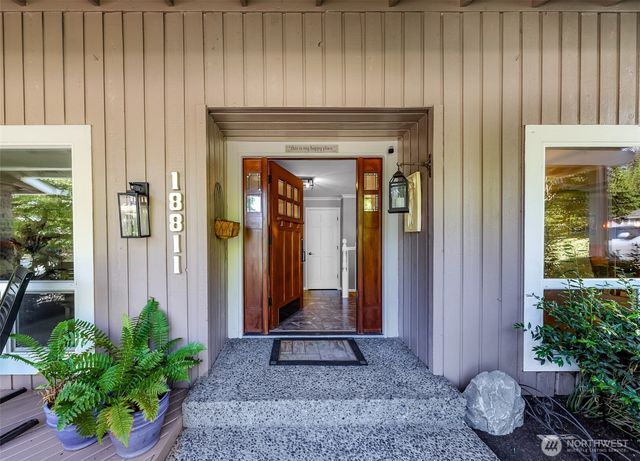 18811 SE 44th Way, Issaquah, WA 98027