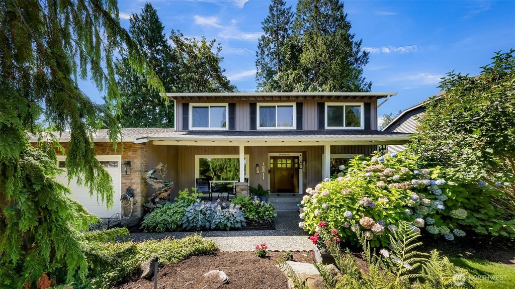 18811 SE 44th Way, Issaquah, WA 98027
