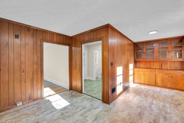 3823 Maid Marion Lane, Spartanburg, SC 29302