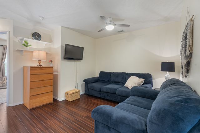 5830 Monroe Xing, Antioch, TN 37013