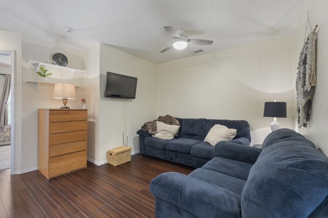 5830 Monroe Xing, Antioch, TN 37013