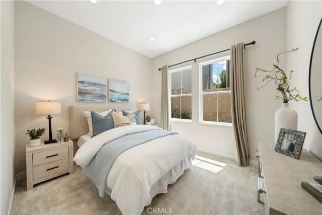 220 Edna Pkwy, Lake Forest, CA 92630