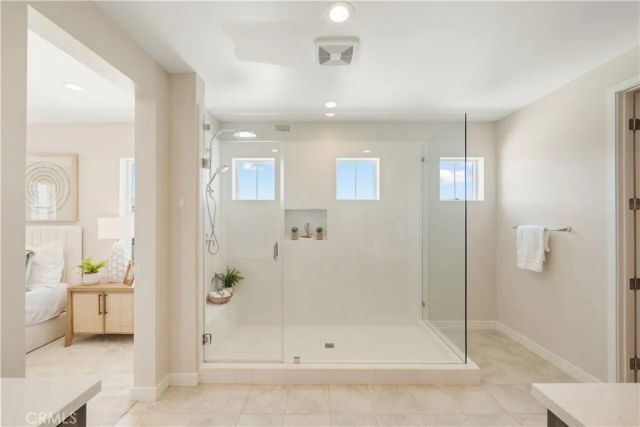 220 Edna Pkwy, Lake Forest, CA 92630