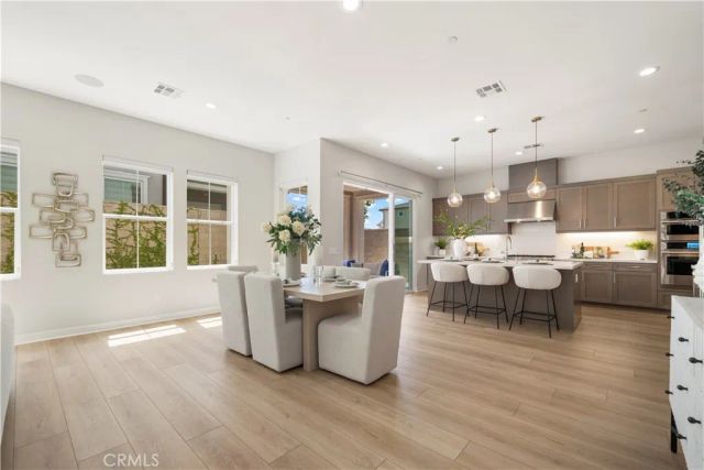 220 Edna Pkwy, Lake Forest, CA 92630