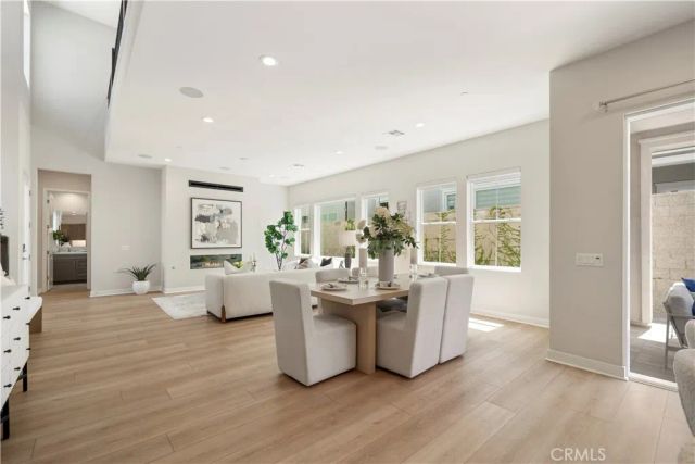 220 Edna Pkwy, Lake Forest, CA 92630