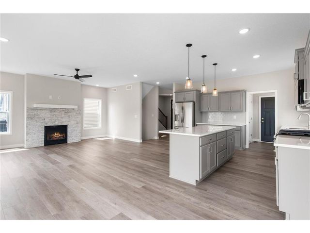 909 Dayton Avenue, Saint Paul, MN 55104