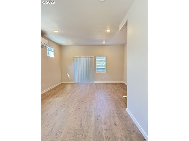 37101 Dubarko A1, Sandy, OR 97055