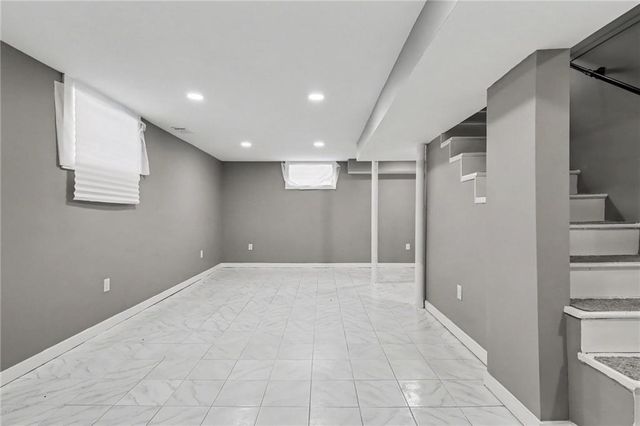 208 Silver Springs Circle SW, Atlanta, GA 30310