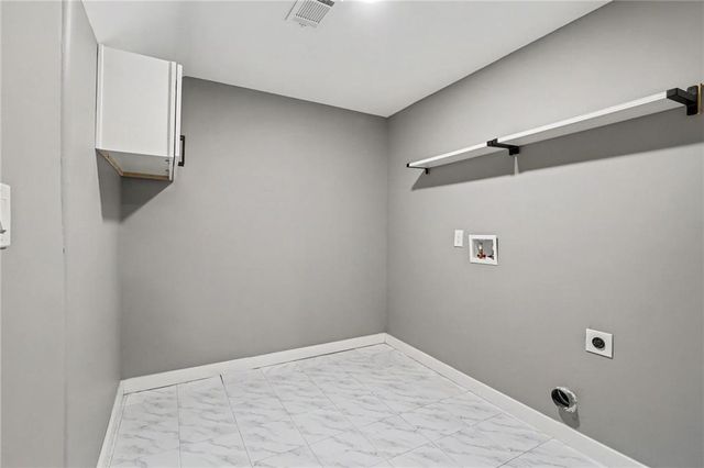 208 Silver Springs Circle SW, Atlanta, GA 30310