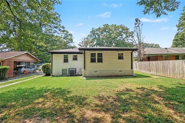 208 Silver Springs Circle SW, Atlanta, GA 30310