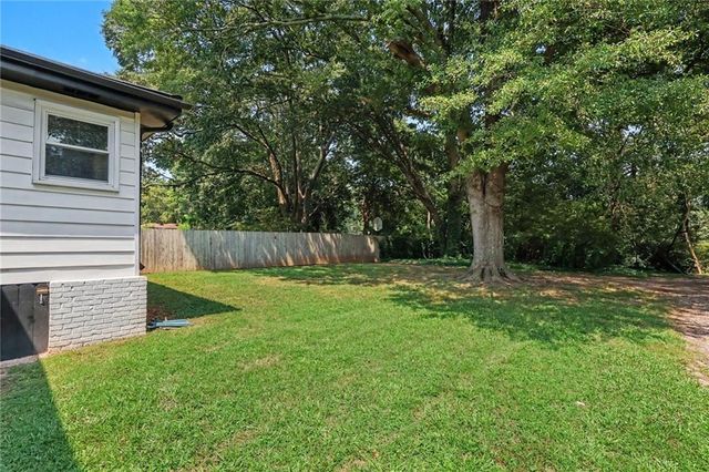 208 Silver Springs Circle SW, Atlanta, GA 30310