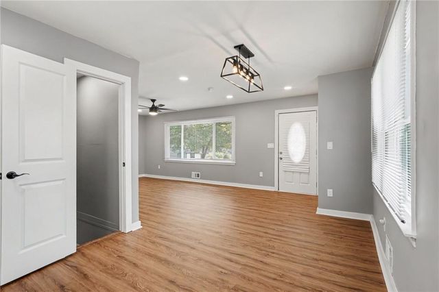 208 Silver Springs Circle SW, Atlanta, GA 30310