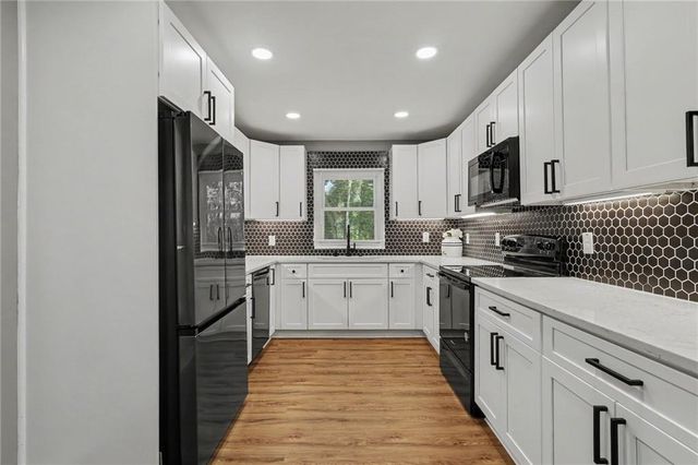 208 Silver Springs Circle SW, Atlanta, GA 30310