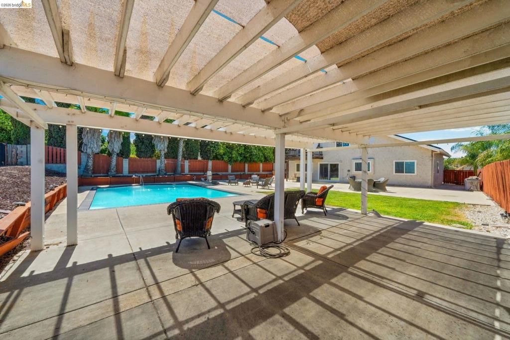 Image 21 of property listing at 2741 Bluebell Cir, Antioch, CA 94531