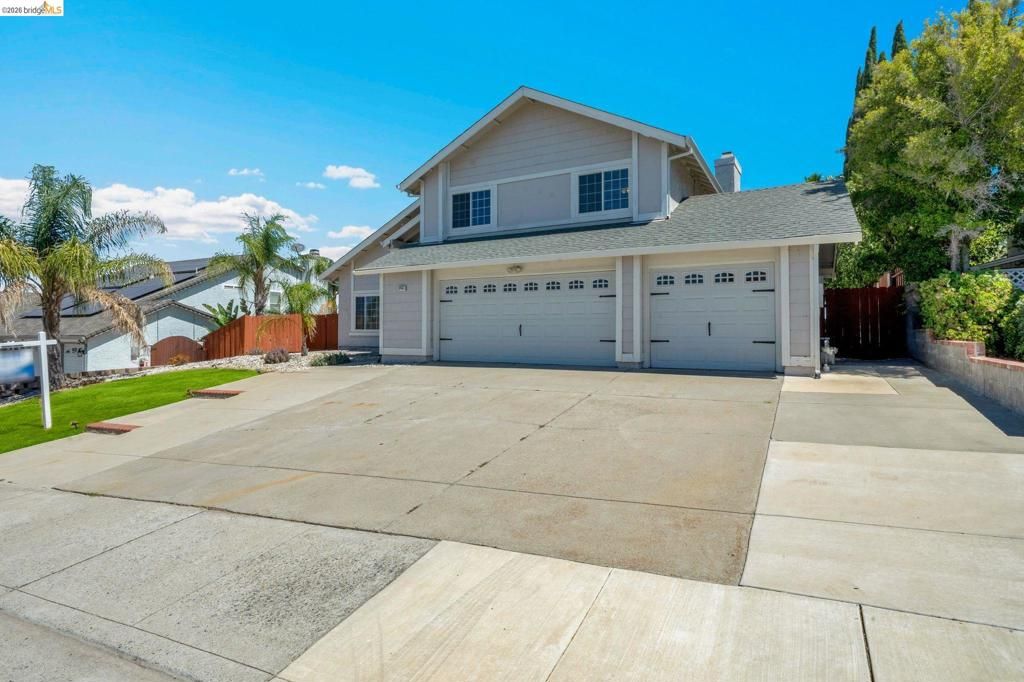 Image 24 of property listing at 2741 Bluebell Cir, Antioch, CA 94531