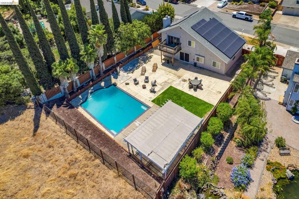 Image 25 of property listing at 2741 Bluebell Cir, Antioch, CA 94531