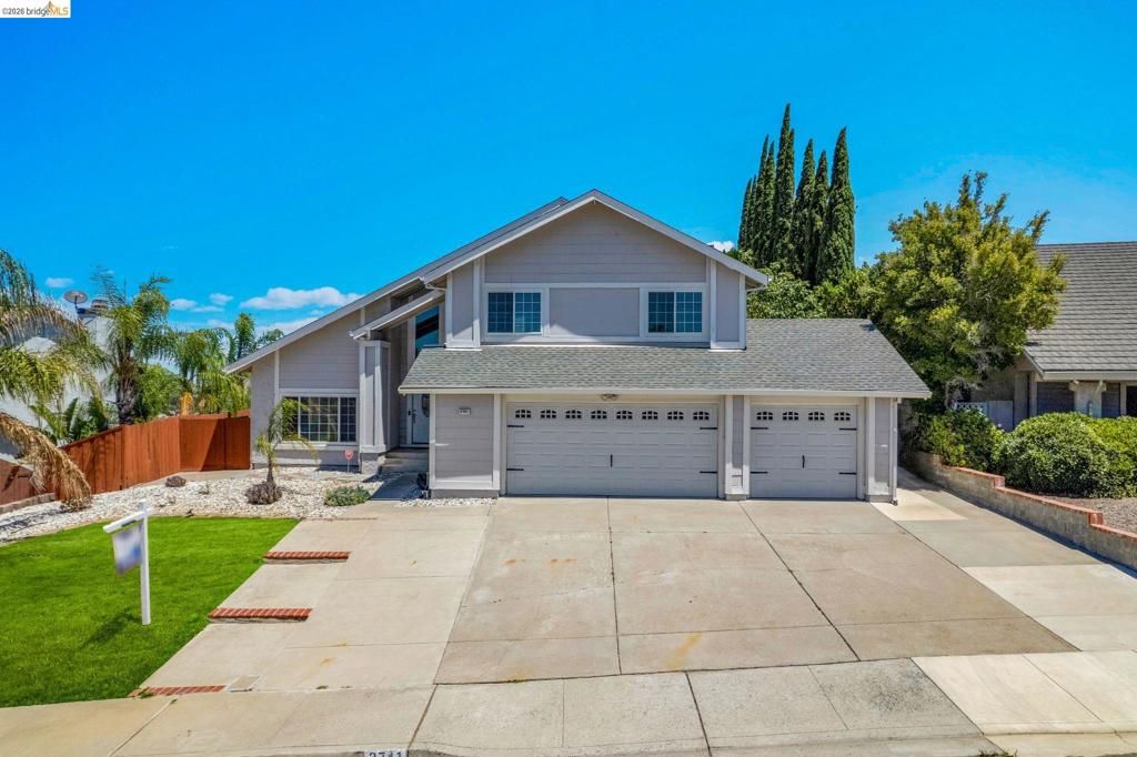 Image 27 of property listing at 2741 Bluebell Cir, Antioch, CA 94531
