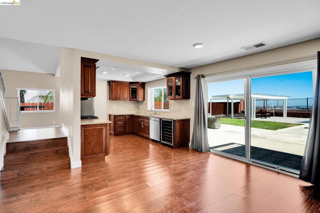 Image 7 of property listing at 2741 Bluebell Cir, Antioch, CA 94531