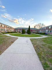 152-42 Melbourne Ave 239B, Flushing, NY 11367