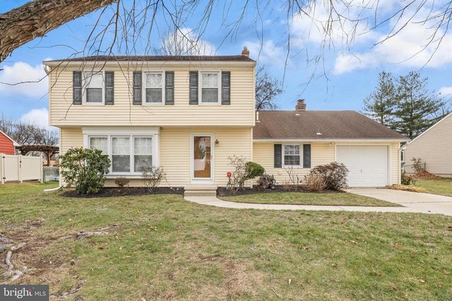 207 FARMINGTON RD, Delran, NJ 08075