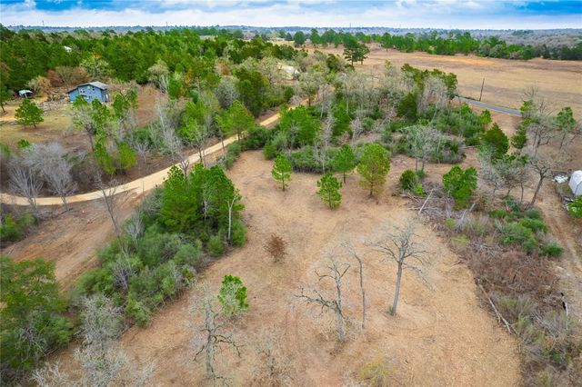 123 Abbey LN, Smithville, TX 78957