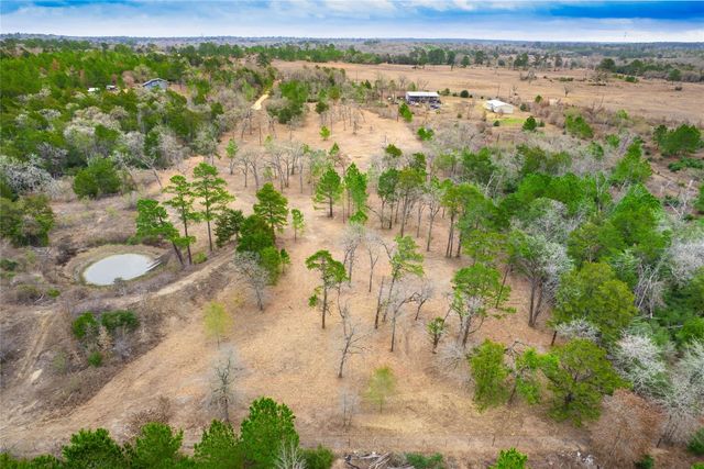 123 Abbey LN, Smithville, TX 78957