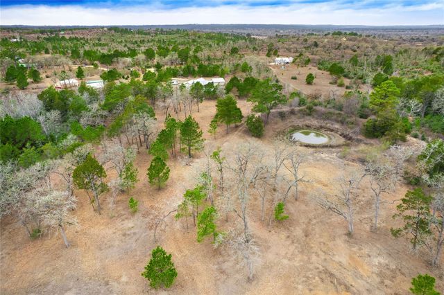 123 Abbey LN, Smithville, TX 78957