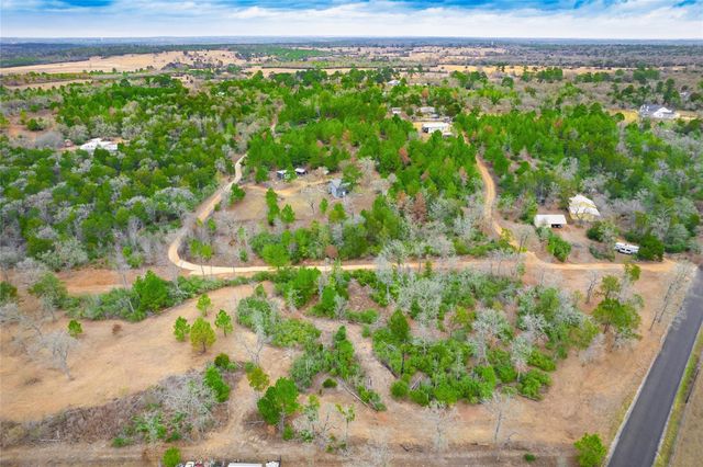 123 Abbey LN, Smithville, TX 78957