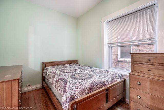 3039 N Haussen Court, Chicago, IL 60618