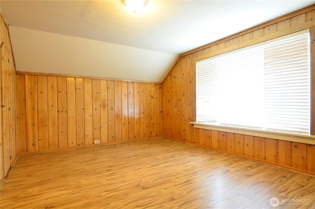 2138 N 50 Street, Seattle, WA 98103