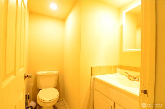 2138 N 50 Street, Seattle, WA 98103