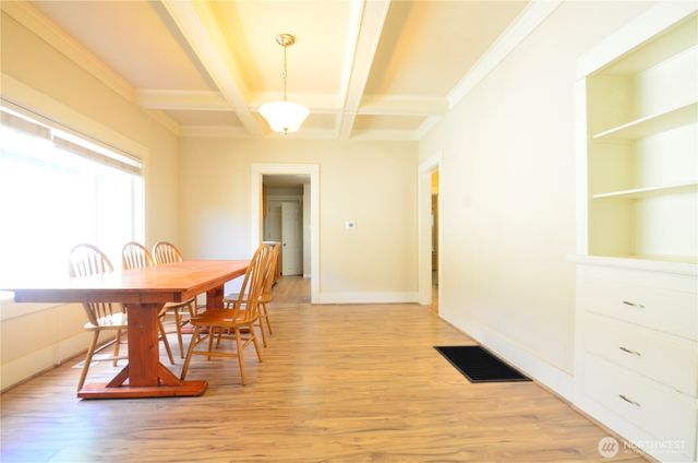 2138 N 50 Street, Seattle, WA 98103