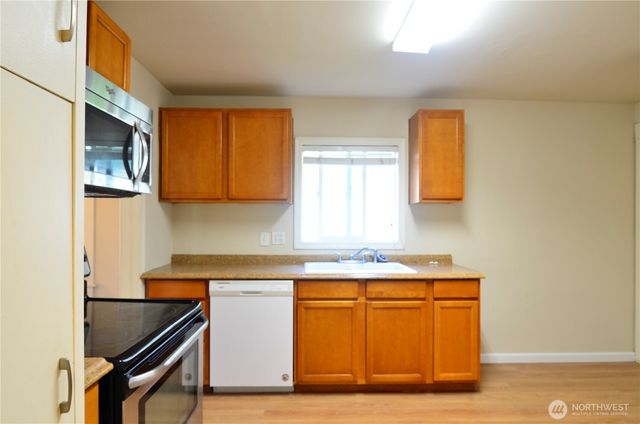 2138 N 50 Street, Seattle, WA 98103