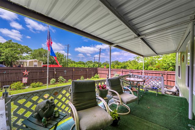 1501 Lark Court, Pelican Bay, TX 76020