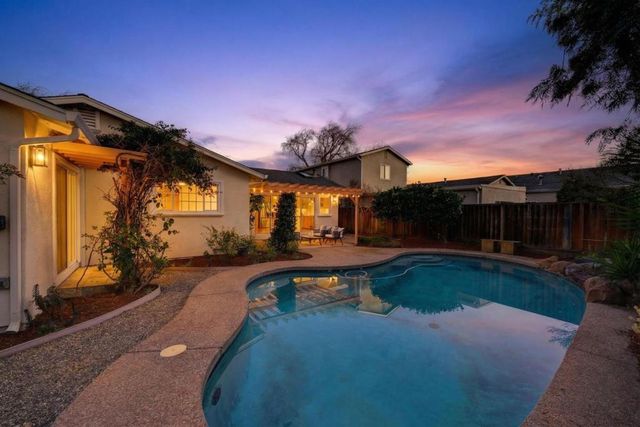 1065 Huntingdon Drive, San Jose, CA 95129