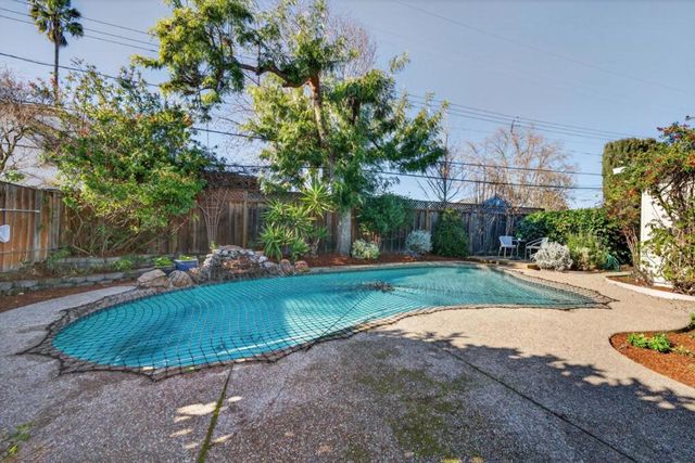 1065 Huntingdon Drive, San Jose, CA 95129