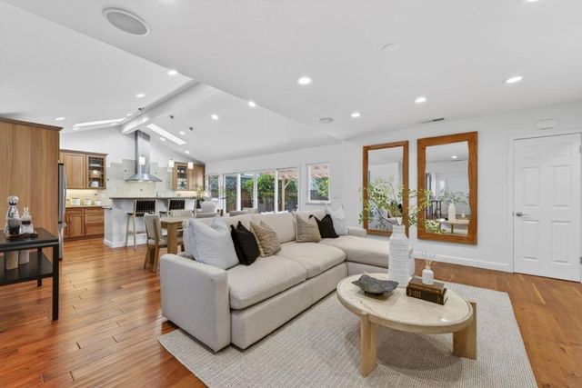 1065 Huntingdon Drive, San Jose, CA 95129