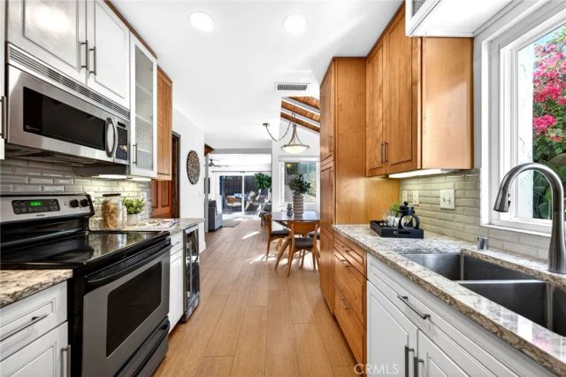 256 Juniper Ave B6, Carlsbad, CA 92008