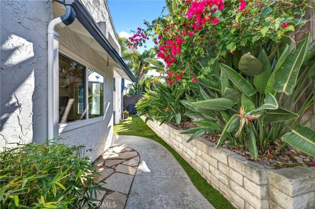 256 Juniper Ave B6, Carlsbad, CA 92008