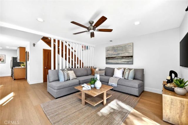 256 Juniper Ave B6, Carlsbad, CA 92008