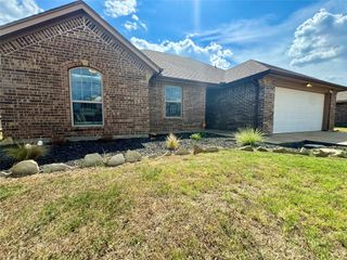 417 Lens Street, Eastland, TX 76448