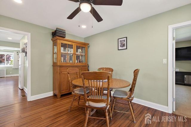49 S 2nd Street S, Fords, NJ 08863