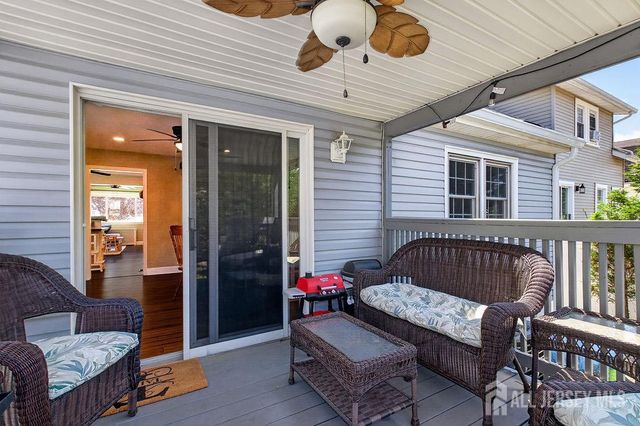49 S 2nd Street S, Fords, NJ 08863