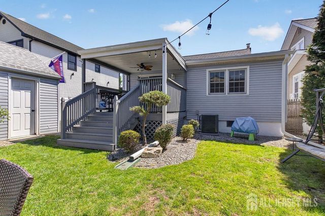 49 S 2nd Street S, Fords, NJ 08863