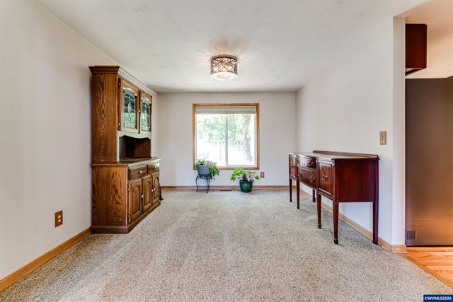 1528 SW Birdie Dr, Corvallis, OR 97333