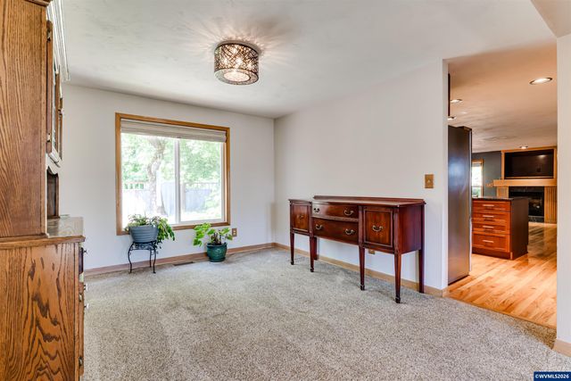 1528 SW Birdie Dr, Corvallis, OR 97333