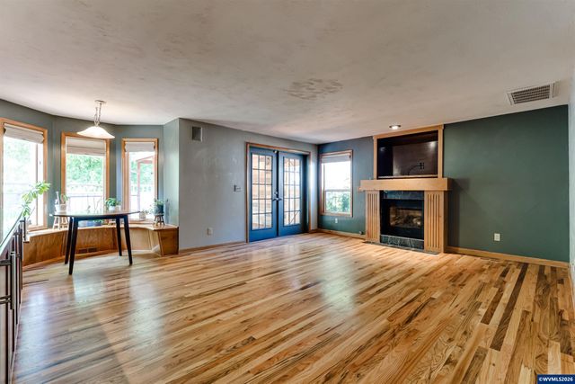 1528 SW Birdie Dr, Corvallis, OR 97333