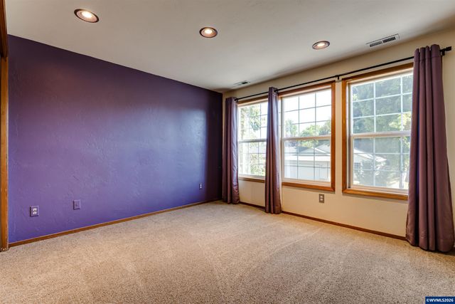 1528 SW Birdie Dr, Corvallis, OR 97333
