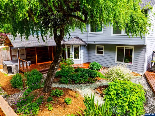 1528 SW Birdie Dr, Corvallis, OR 97333